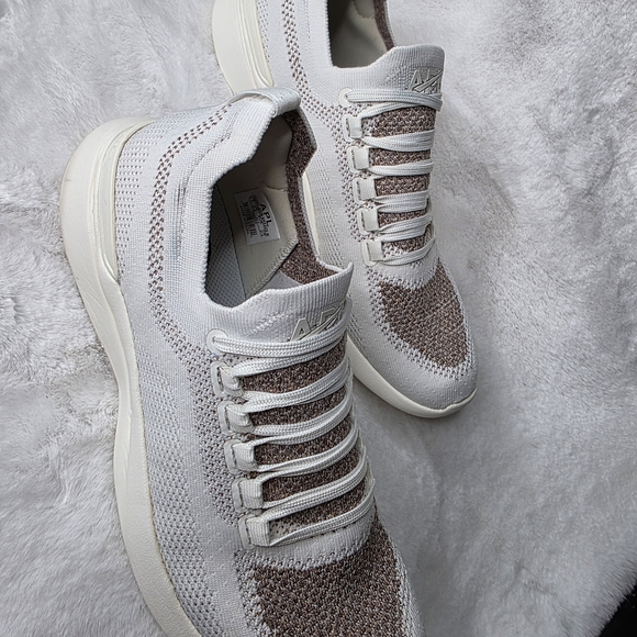 APL Mens White and Tan Sneakers - Picture 13 of 16